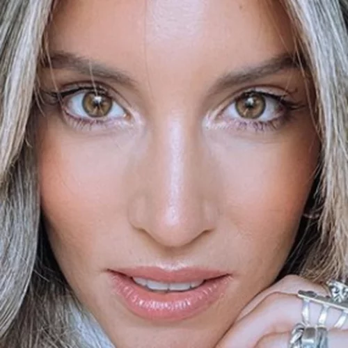 Αθηνά Οικονομάκου | "Διαγράφω τα αρνητικά σχόλια από τα social media, δεν ασχολούμαι"