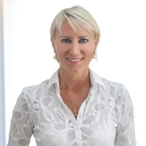 Νατάσα Παζαΐτη | H σπάνια εμφάνιση με skinny jeans