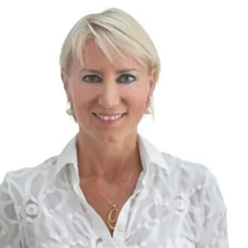 Νατάσα Παζαΐτη | Η γλυκιά φωτογραφία με την κούκλα κόρη της, Αλίκη Καραμανλή, με αφορμή την ονομαστική της εορτή