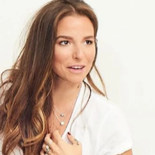 Εριέττα Κούρκουλου Λάτση | Η οργισμένη ανάρτηση για την Αρμάτα - "'Άραγε δεν μπορούμε να διατηρήσουμε τις παραδόσεις μας με σεβασμό;"