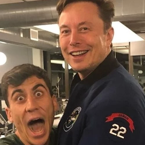 Ο YouTuber Φειδίας Παναγιώτου αναδείχτηκε Ευρωβουλευτής της Κύπρου όντας εντελώς... απολιτίκ