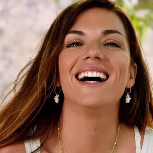 Βάσω Λασκαράκη | H σέξι πόζα με φόντο την πισίνα