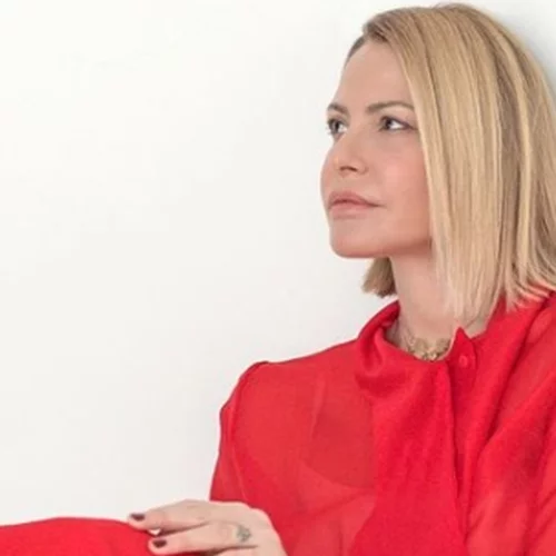 Τζένη Μπαλατσινού | "Δεν ξέρω τι θα έκανα αν με έπαιρνε η Βίκυ Καγιά και μου ζητούσε να κάνουμε μαζί κάτι τηλεοπτικά..."