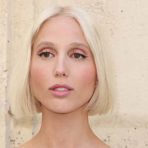 Η Μαρία Ολυμπία Γλύξμπουργκ με το πιο hot-right-now χτένισμα για κοντά μαλλιά