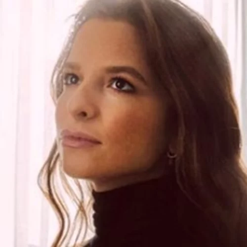 We are family | Η τρυφερή αγκαλιά της 14χρονης Εριέττας Κούρκουλου Λάτση με τον μεγάλο της αδερφό, Άλκη