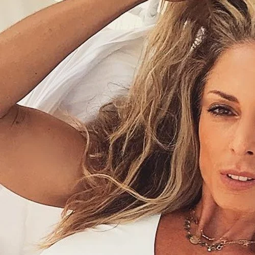 Κατερίνα Λάσπα | Μας δείχνει την κούκλα 12χρονη κόρη της, Σάρα