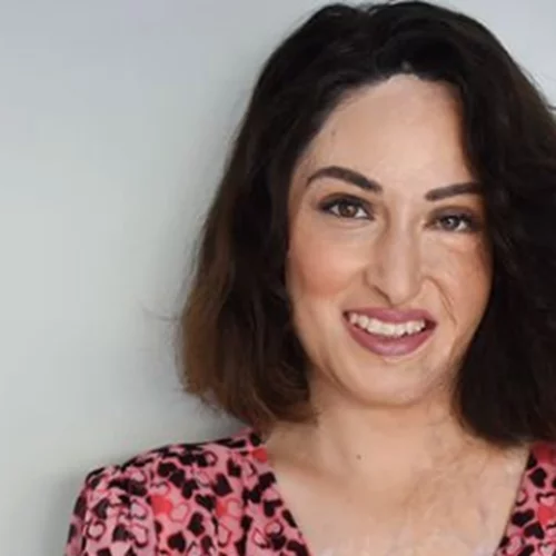 Πιο όμορφη από ποτέ | Η Ιωάννα Παλιοσπύρου ποζάρει ως μοντέλο και ενθουσιάζει το Instagram