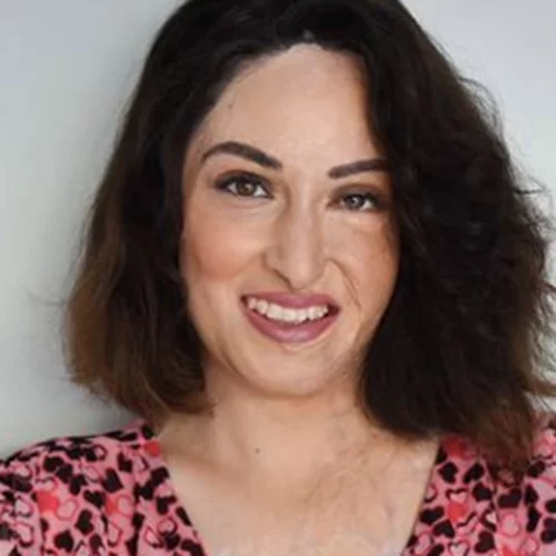 Ξεσπά η Ιωάννα Παλιοσπύρου | "Kλειδώστε τα ανήλικα παιδιά σας στο σπίτι για να τα γλιτώσετε. Η δικαιοσύνη δεν μπορεί"