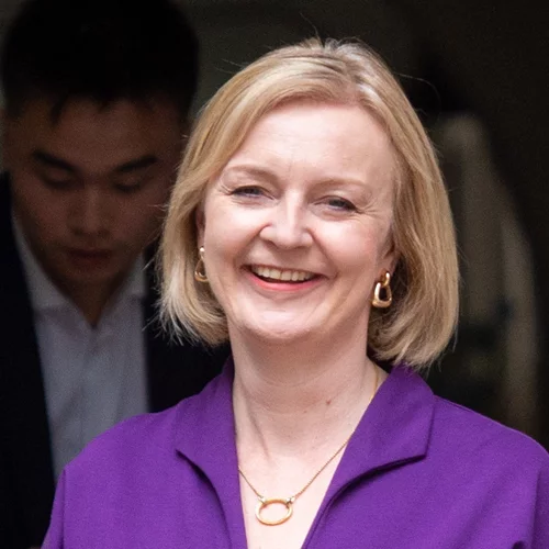 Liz Truss | Ποια είναι η νέα πρωθυπουργός της Μεγάλης Βρετανίας