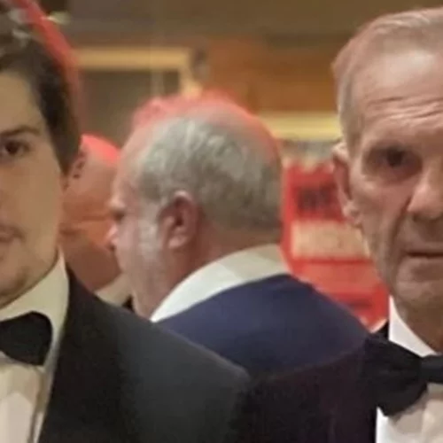 Πέτρος Κωστόπουλος: "Ο Μάξιμος μένει με τη μαμά του και τρεις μέρες με μένα - Είναι 17 και υποφέρω"