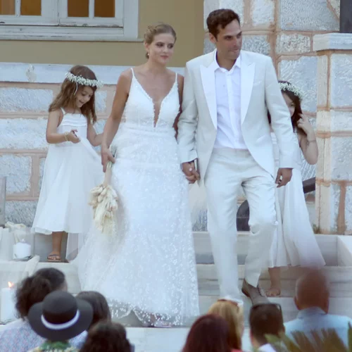 Δανάη Μιχαλάκη - Γιώργος Παπαγεωργίου | Παντρεύτηκαν με πολιτικό γάμο στη Σύρο