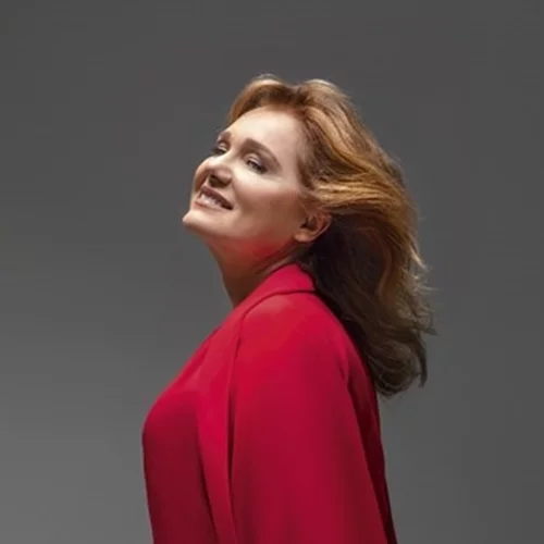 Μαρία Καβογιάννη: "Ως άνθρωπος δε γελάω εύκολα"