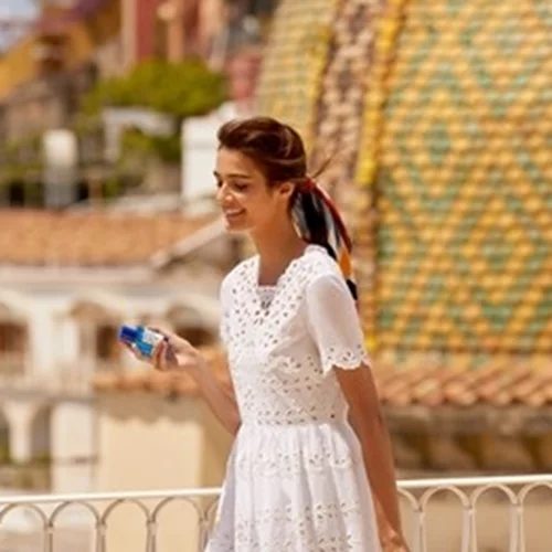 Το μπλε της Μεσογείου σε ένα άρωμα