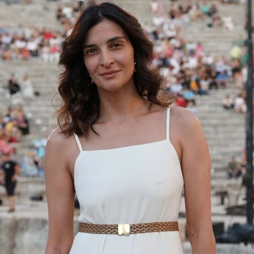 H Αντιγόνη Κουλουκάκου περιγράφει την ημέρα που βρέθηκε στις Κάννες | "Στο κόκκινο χαλί φώναζαν το όνομά μου"