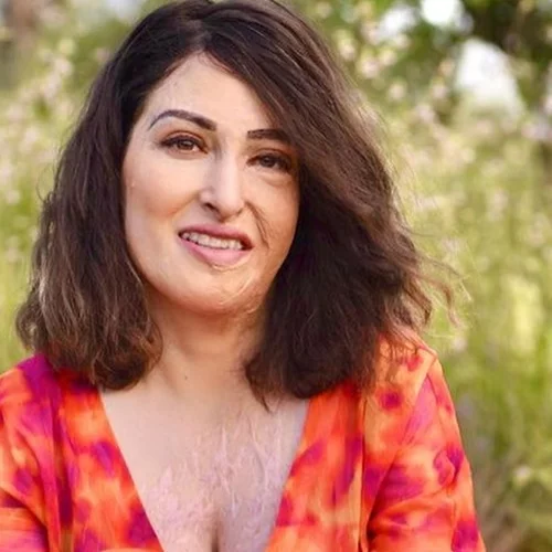 Η Ιωάννα Παλιοσπύρου κάνει διακοπές στη Μήλο φορώντας το πιο κολακευτικό καφτάνι