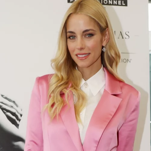 Ψάχνεις ιδέες μακιγιάζ για βάπτιση; Τότε πρέπει να δεις το μονοχρωματικό makeup look της Δούκισσας Νομικού