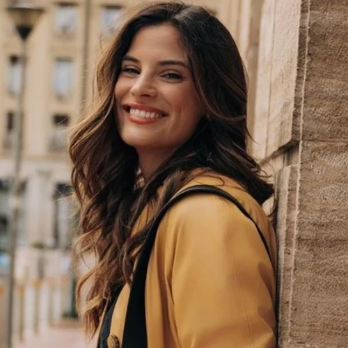 Η απορία γυναίκας για τη Χριστίνα Μπόμπα | "Είναι όντως τόσο όμορφη από κοντά;"