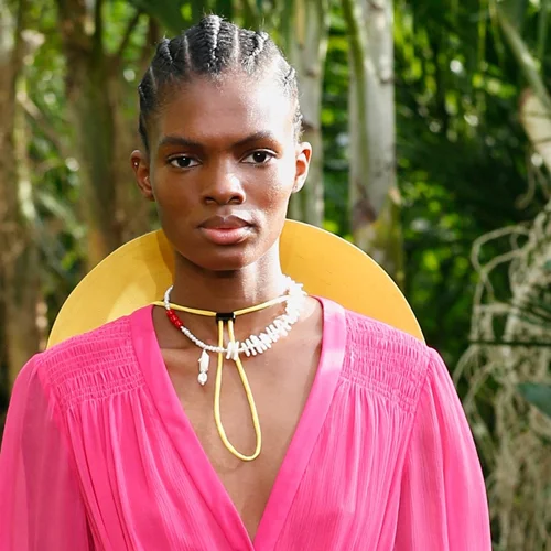 5 χρώματα που δεν πρέπει να λείπουν από την ντουλάπα της άνοιξης