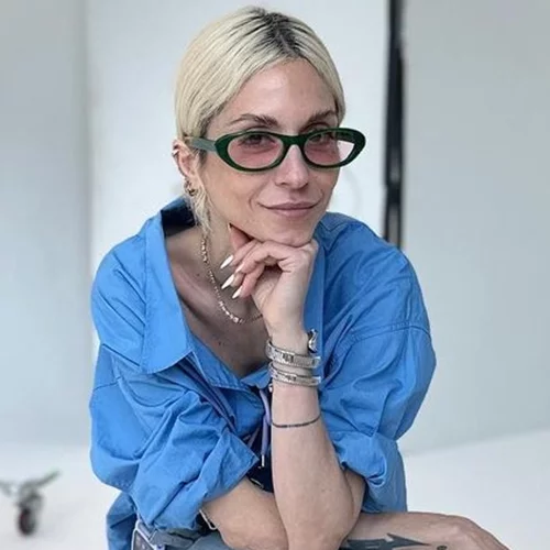 Σοφία Καρβέλα | Το αψεγάδιαστο look και η συγκίνησή της σε γάμο φίλης στο Μεξικό