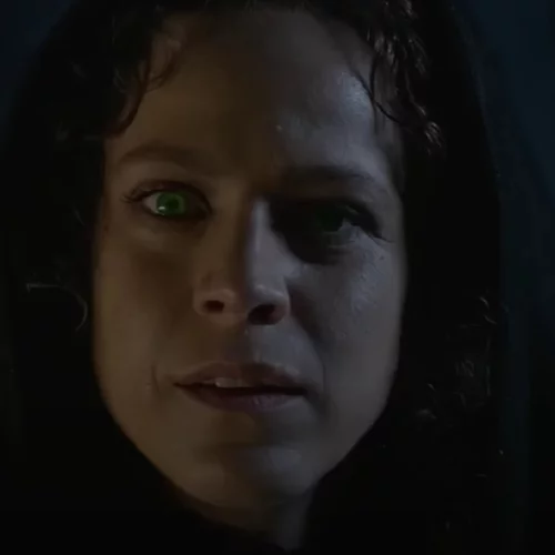 Το trailer της "Μάγισσας" μόλις κυκλοφόρησε και είναι συγκλονιστικό!