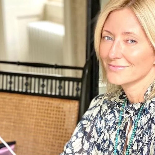 Marie Chantal | Απολαμβάνοντας το φως της αυγουστιάτικης πανσελήνου στις Σπέτσες - Εικόνα