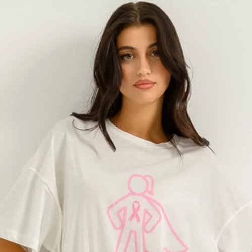 Breast Cancer Awareness | Pink Woman και Άλμα Ζωής δημιουργούν ένα exclusive t-shirt για τις γυναίκες-ηρωίδες