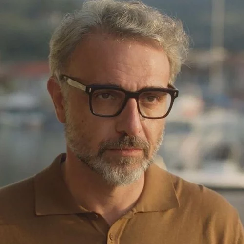 Φάνης Μουρατίδης | "Τα παιδιά μου είναι στην εφηβεία, o μεγάλος μου γιος με πέρασε στο ύψος. Zούμε ωραία πράγματα.."