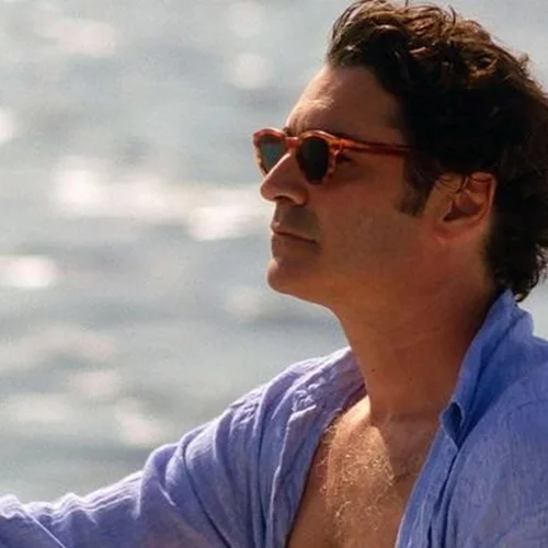 Η πρώτη ανάρτηση της επίσημης σελίδας του Netflix για το "Maestro"