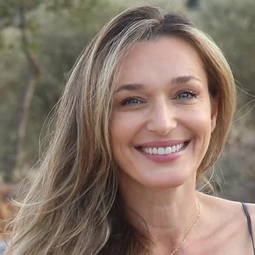 Γάμος Απόστολου Ρουβά | Η Κάτια Ζυγούλη ήταν -με διαφορά- η πιο chic καλεσμένη