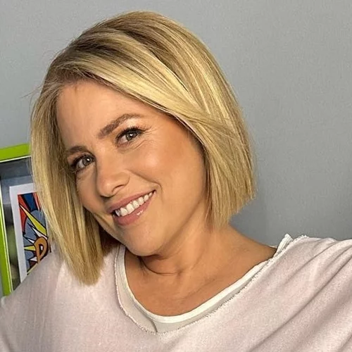 "Αυτή η γυναίκα λάμπει" | Η Μαριάννα Τουμασάτου άλλαξε τα μαλλιά της και ενθουσίασε τους ακόλουθούς της