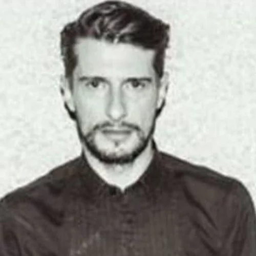 Γιάννης Ράμος | "Έφυγε" από τη ζωή ο ηθοποιός και ξάδερφος της Έλενας Παπαρίζου