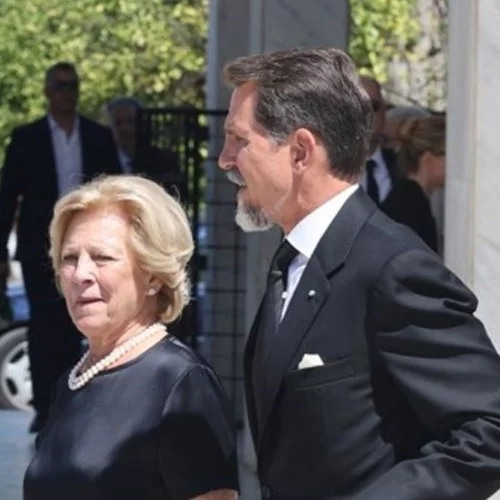 Μαρί Σαντάλ | Με την πεθερά της Άννα Μαρία στο Α΄Κοιμητήριο Αθηνών