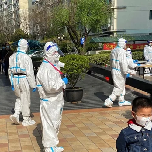 Η Ελένη Οικονόμου περιγράφει το απίστευτο lockdown στη Σανγκάη | Οι αρχές δεν μας αφήνουν να βγούμε ούτε στον κήπο