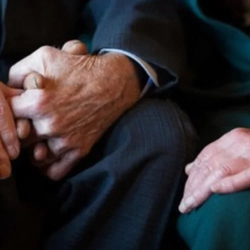 Μαγνησία | Η τραγική ιστορία της γυναίκας που ζούσε με τον νεκρό αδελφό της