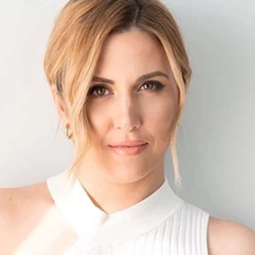 Celebrity News | Η επίθεση της Πετρογιάννη στη Σπυροπούλου, τα λόγια της Παπαχαραλάμπους για τον Γκλέτσο και ο τελευταίος κύκλος MasterChef