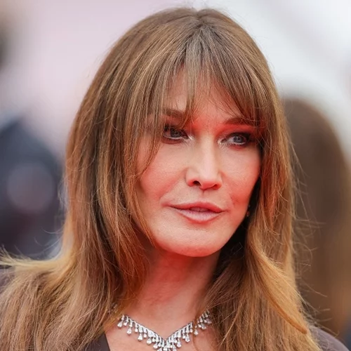 Η συνήθεια στην οποία ορκίζονται οι πιο όμορφες γυναίκες άνω των 50