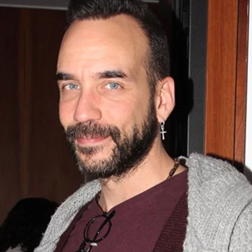 O Πάνος Μουζουράκης και η Μαριλού Κοζάρη στην πρώτη τους δημόσια εμφάνιση μετά την είδηση ότι θα γίνουν γονείς