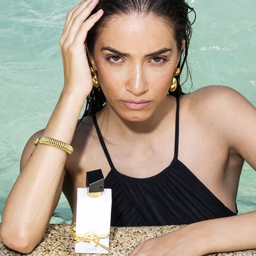 Το πιο εθιστικό alcohol-free άρωμα του καλοκαιριού που μπορείς να φοράς ακόμα και στην παραλία