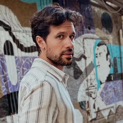 Ο Ορφέας Αυγουστίδης σε μία υπέροχη φωτογραφία με τον μονάκριβο γιο του, Αχιλλέα