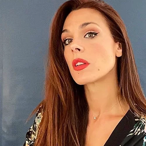 Η Ιωάννα Τριανταφυλλίδου ποζάρει δίπλα στον Κίμωνα Κουρή μετά τις φήμες ότι είναι ζευγάρι