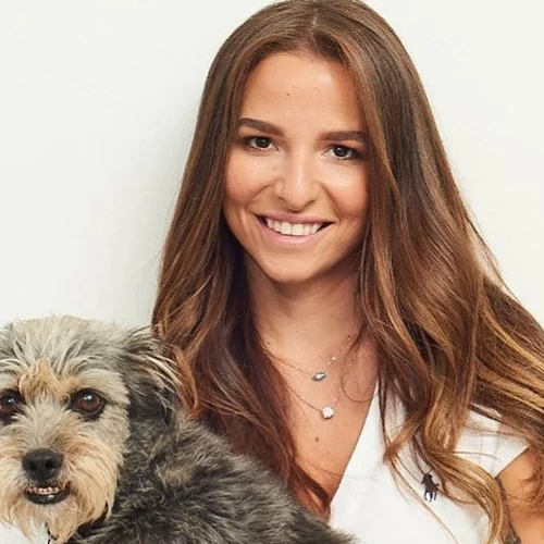 Η Εριέττα Κούρκουλου Λάτση γιόρτασε τα 30α της γενέθλια με ενάμιση μήνα καθυστέρηση | "Το καλό πράγμα αργεί να γίνει.."