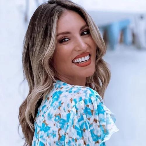 Ο Μάξιμος Μιχόπουλος πήγε στο σχολείο την τελευταία μέρα κρατώντας το χέρι της μαμάς του, Αθηνάς Οικονομάκου