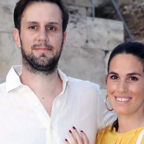 Η Αναστασία Καίσαρη και ο Thomas Persy ετοιμάζουν τη λαμπερή βάπτιση της κόρης τους στη Μύκονο