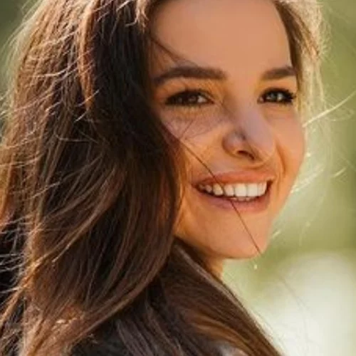 Εριέττα Κούρκουλου - Λάτση | Το πιο ιδιαίτερο μανικιούρ με το όνομα του γιου και του συζύγου της που συζητήθηκε