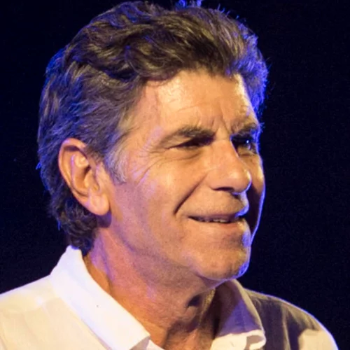 Γιάννης Μπέζος | "Είναι σαν να μου ζητάτε να φάω φαγητό από έναν άνθρωπο που δεν ξέρει να μαγειρεύει"