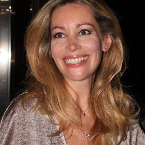 Άριελ Κωνσταντινίδη | "Η Αλίκη Βουγιουκλάκη δεν με ήθελε αυτόφωτη και επιτυχημένη..."