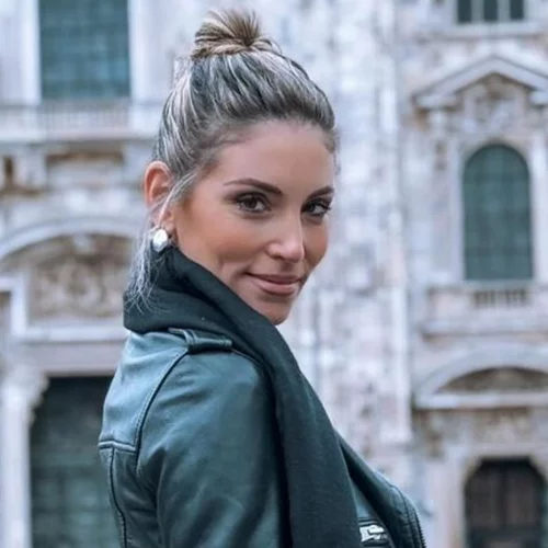 Αθηνά Οικονομάκου | Αυτό είναι το (πολύ) καλυπτικό foundation που χρησιμοποιεί