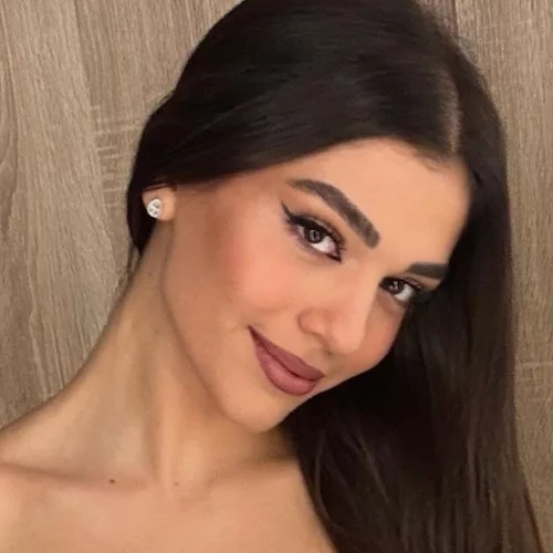 Η Μελίνα Νικολαΐδη με το χρώμα νυχιών που κάνει κάθε εμφάνιση να δείχνει luxurious