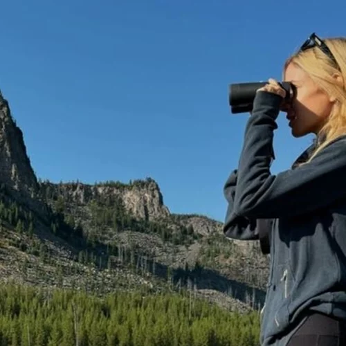 Η  Δούκισσα Νομικού φωτογραφίζει τον Σάββα και την Αναστασία στη Μοντάνα των ΗΠΑ