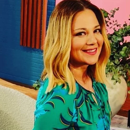 Νάνσυ Ζαμπέτογλου | Το νέο αγαπημένο της άρωμα είναι ό,τι πιο καλοκαιρινό θα μυρίσεις ποτέ